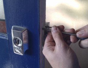 Town Center Locksmith Shop Denver, CO 303-729-3997 Town Center Locksmith Shop Denver, CO 303-729-3997